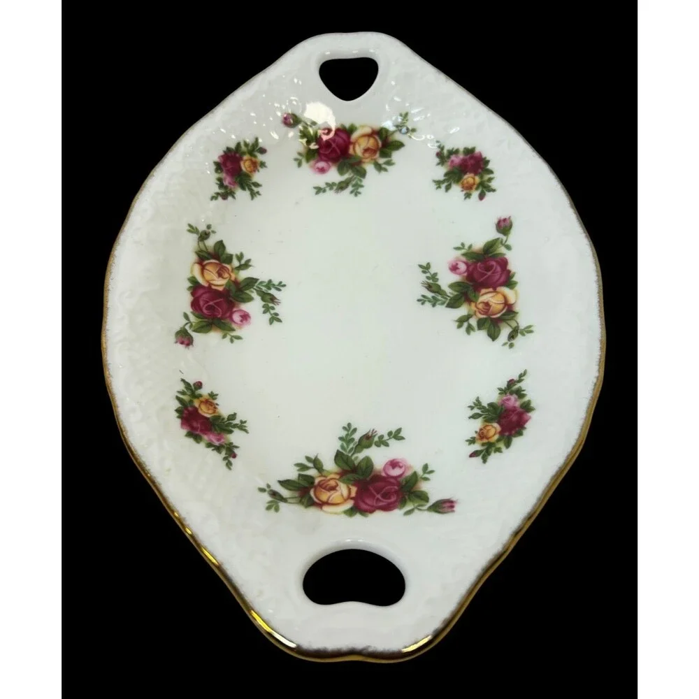Royal Albert OLD COUNTRY ROSES Victorian Tray with Heart Handle Bone China